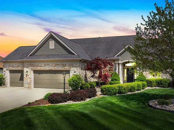 12204 Golden Harvest Dr, Fort Wayne, IN 46845