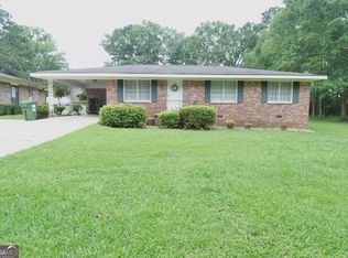 1207 S 9th St, Lanett, AL 36863