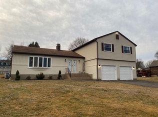 120 Sandy Dr, Rocky Hill, CT 06067