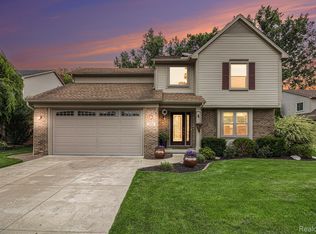1558 Valentine Ct, Canton, MI 48188