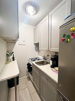 2nd image of 128 Thompson St #11A