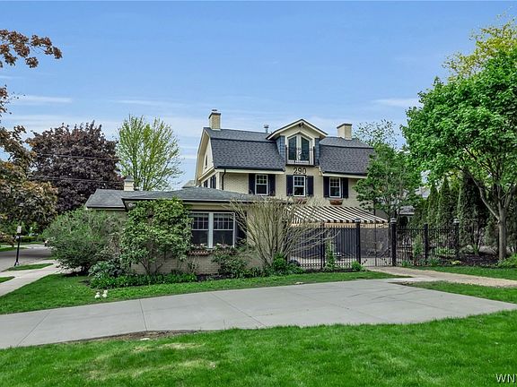 4th image of 290 Depew Ave