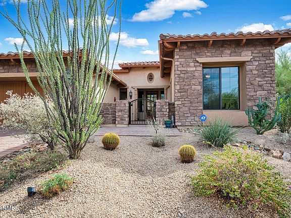 4th image of 3505 N BOULDER CANYON Street