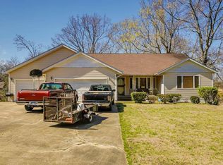 1786 Sutherland Dr, Forrest City, AR 72335