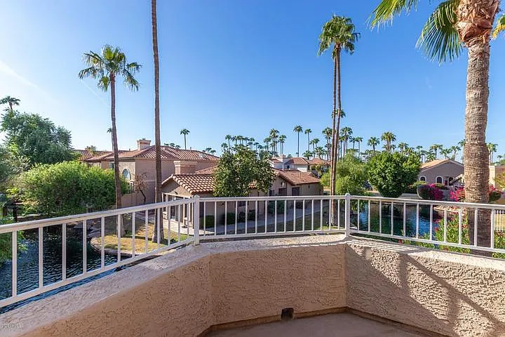 1326 W Clear Spring Dr — Photo 24