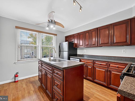 5th image of 1432 Boxwood Dr