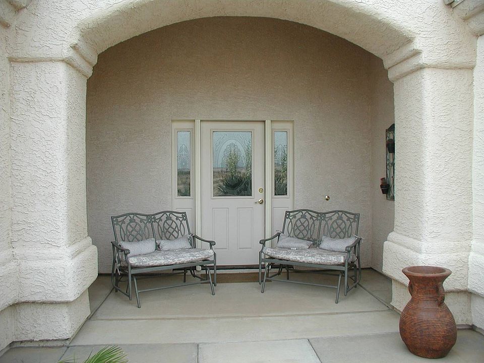 WH-CourtYard