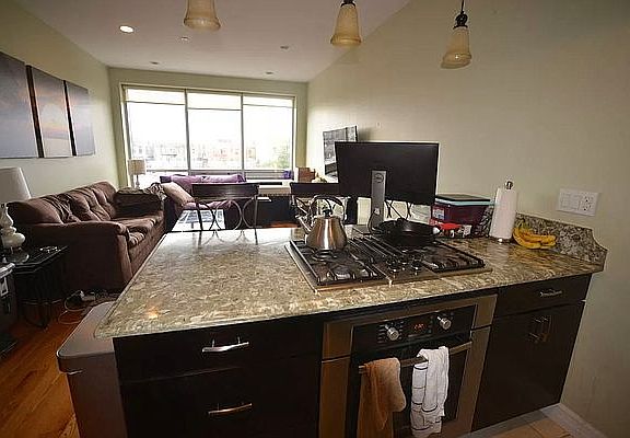 2nd image of 28-25 Steinway St #3RR