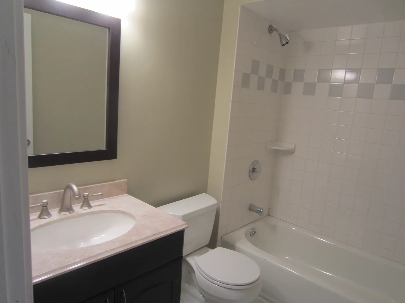 19317 W Forest Ln photo 1