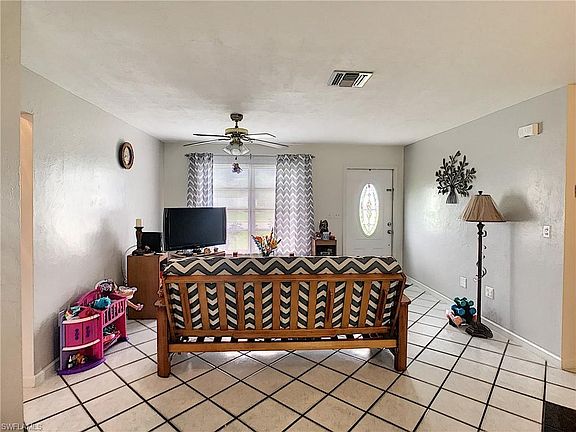 3rd image of 1209 NE 13th Ave