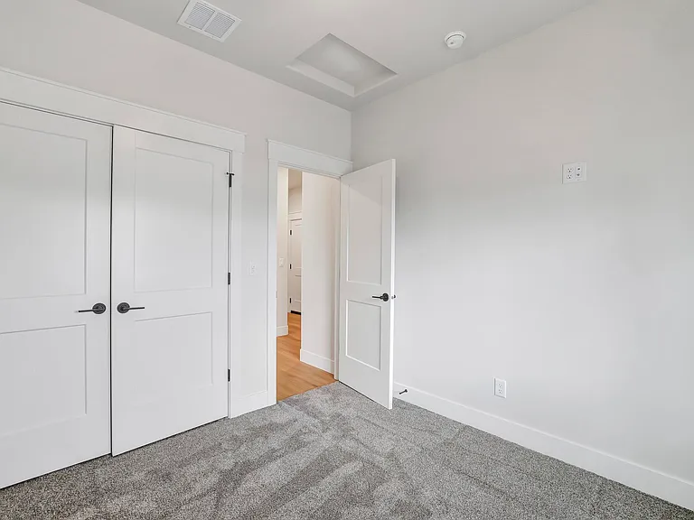 533 Irene St — Photo 21