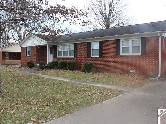 2nd image of 121 Fairlane Dr