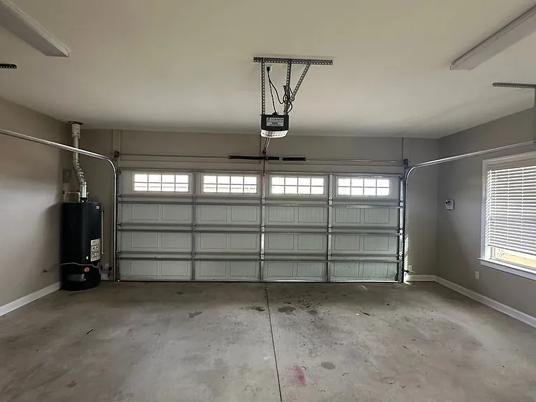 115 Hayley Dr — Photo 38