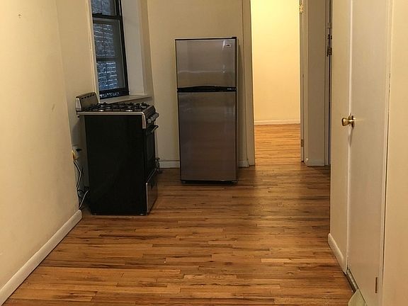 2nd image of 11 Stanton St #4A54