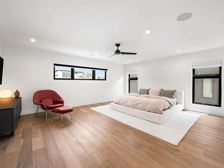 2498 Wolff St — Photo 23