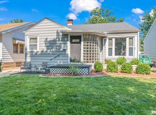 2224 Holmes Ave, Springfield, IL 62704