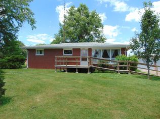 8545 E Jackson St, Du Quoin, IL 62832