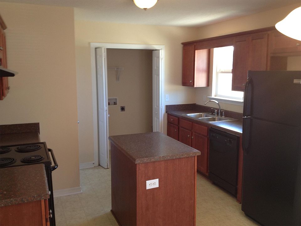 2nd image of 14811 Chase Ct