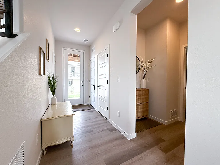 8484 Cokedale Dr — Photo 35