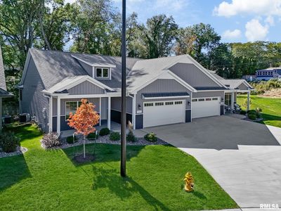 1323 Heights Ct, Bettendorf, IA, 52722