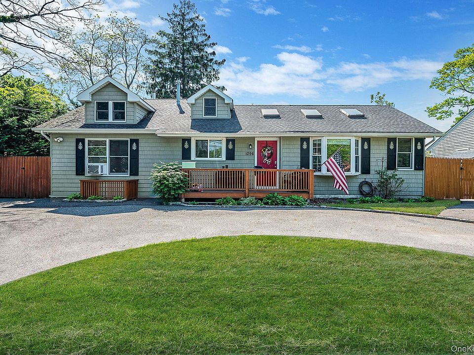 1st image of 1096 Manor Lane