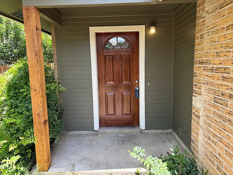 7214 Lilac Ln #B — Photo 2