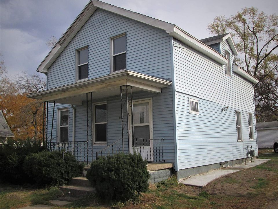 1st image of 812 Diamond Ave