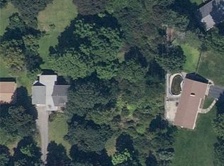 8160 Sheridan Dr, Williamsville, NY 14221