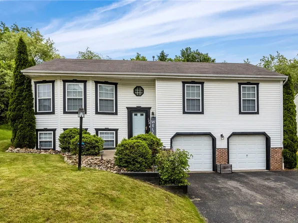 128 Shelbourne Dr, Coraopolis, PA 15108