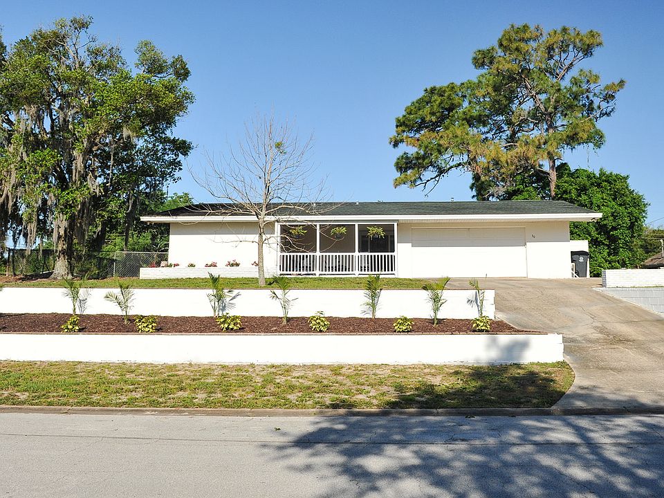 1st image of 30 Fairglen Dr