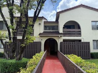 Kenland Walk Condo Iii, Miami, FL 33186