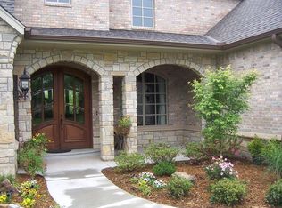 700 Stonemill Blvd, Yukon, OK 73099
