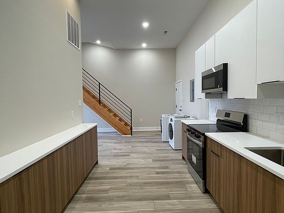 3rd image of 1042 N 48th St #303