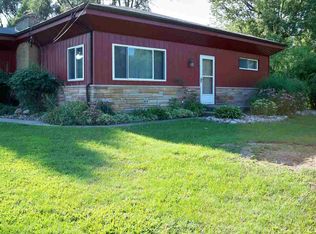 55089 Sundown Rd, South Bend, IN 46628