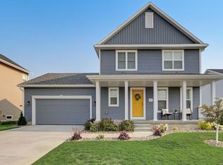 869 Tamarack Ln, Sun Prairie, WI 53590