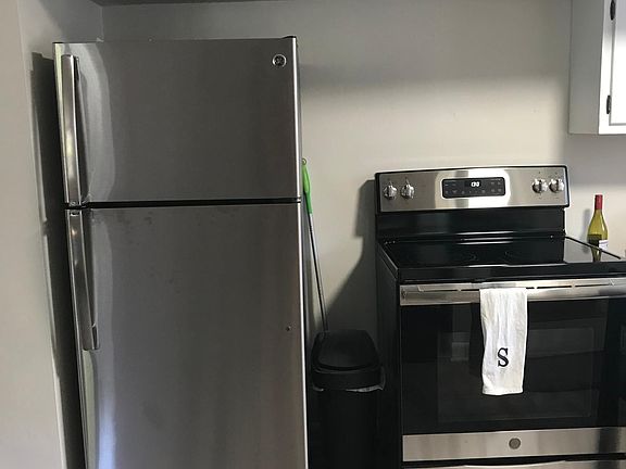 5th image of 61 Colborne Rd APT B2
