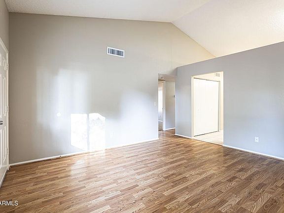 5th image of 5136 E Evergreen St Unit 1108
