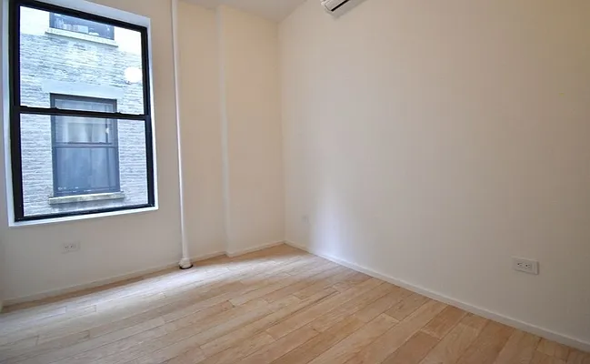 Rented by New Holland Residences | media 44