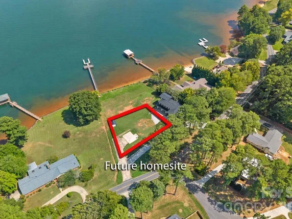 627 Isle Of Pines Rd, Mooresville, NC 28117