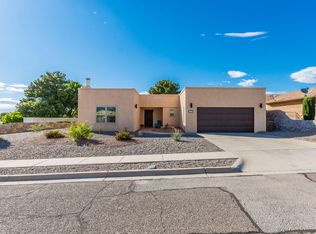 712 Homestead Cir, Las Cruces, NM 88011