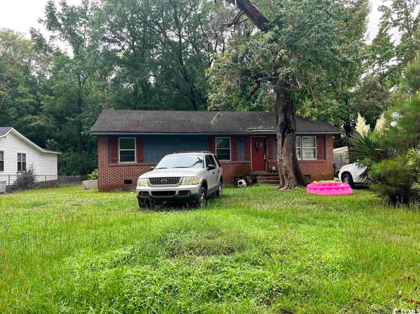 311 E Lincoln Pl., Mullins, SC 29574