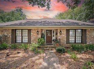 1050 Westbury Dr, Mobile, AL 36609