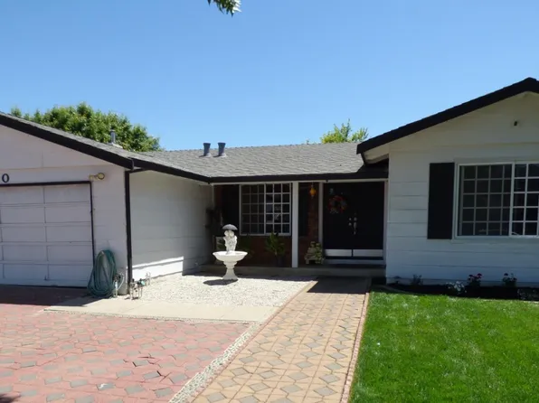 7620 Santa Paula Dr, Gilroy, CA 95020