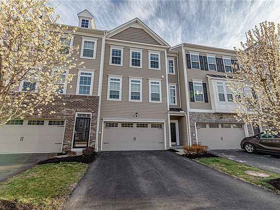 2nd image of 216 Eagle Dr