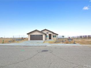 11838 Far Hills Ln, Victorville, CA 92392