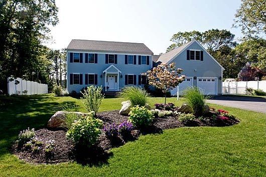 1st image of 44 Woodstock Dr