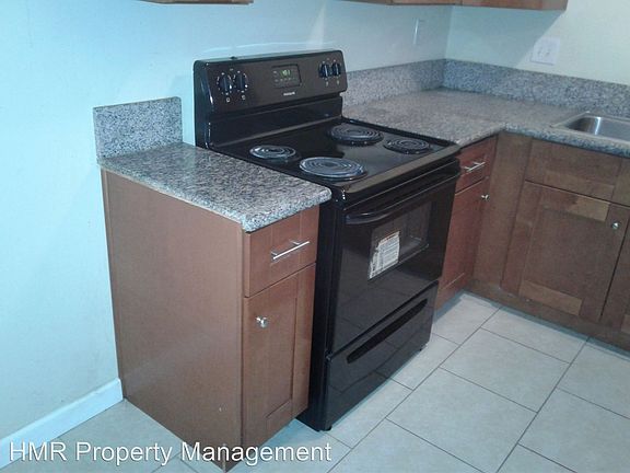 4th image of 2753 Conejo Dr