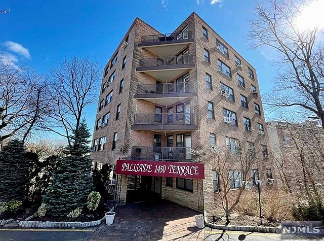 1450 Palisade Ave APT 5D, Fort Lee, NJ 07024 | Zillow