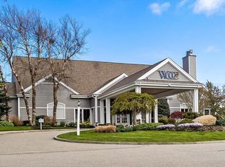 615 White Cliffs Dr #615, Plymouth, MA 02360