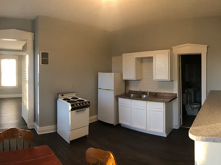 603 Chestnut St #3 — Photo 1